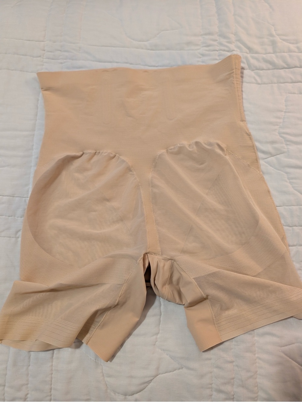 High-Waist Shaping Shorts in Nude